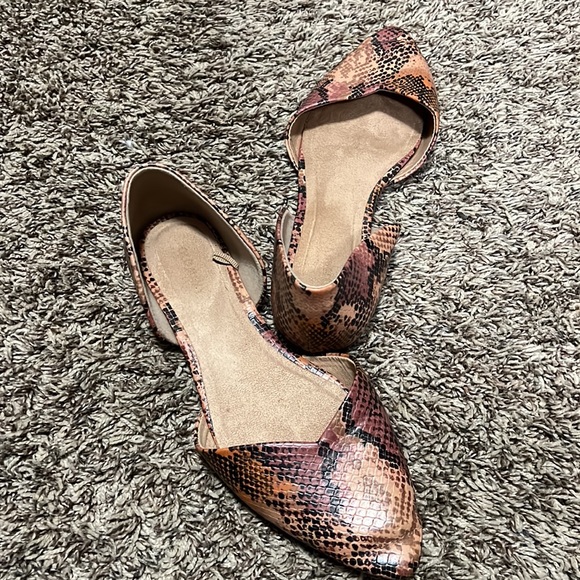 Old Navy snake skin shoe - Picture 4 of 4